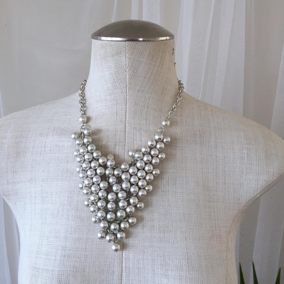 Silver Pearl Chainmaille Statement Necklace - Picture 1 of 5